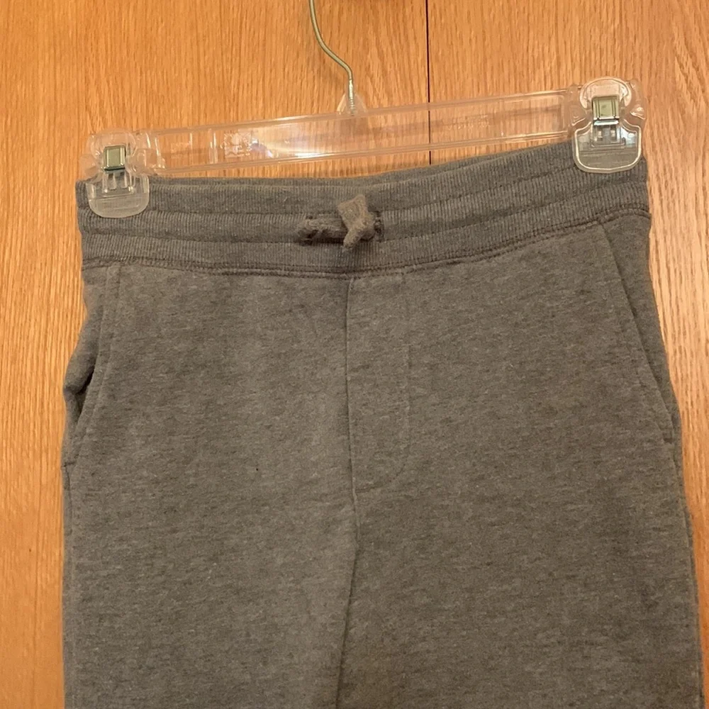 Oshkosh B’gosh size 8 boy’s athletic heather gray jogger Drawstring elastic VGUC